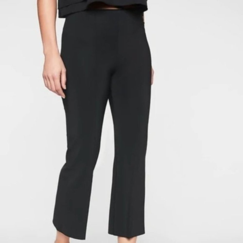 Athleta Mercurial Crop Flare Pants size S Black